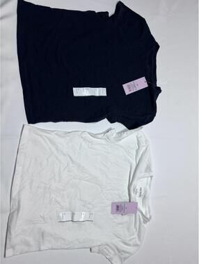 Wild Fable Basic Crew Neck T-Shirts - Black & White - Medium - 2 Pack